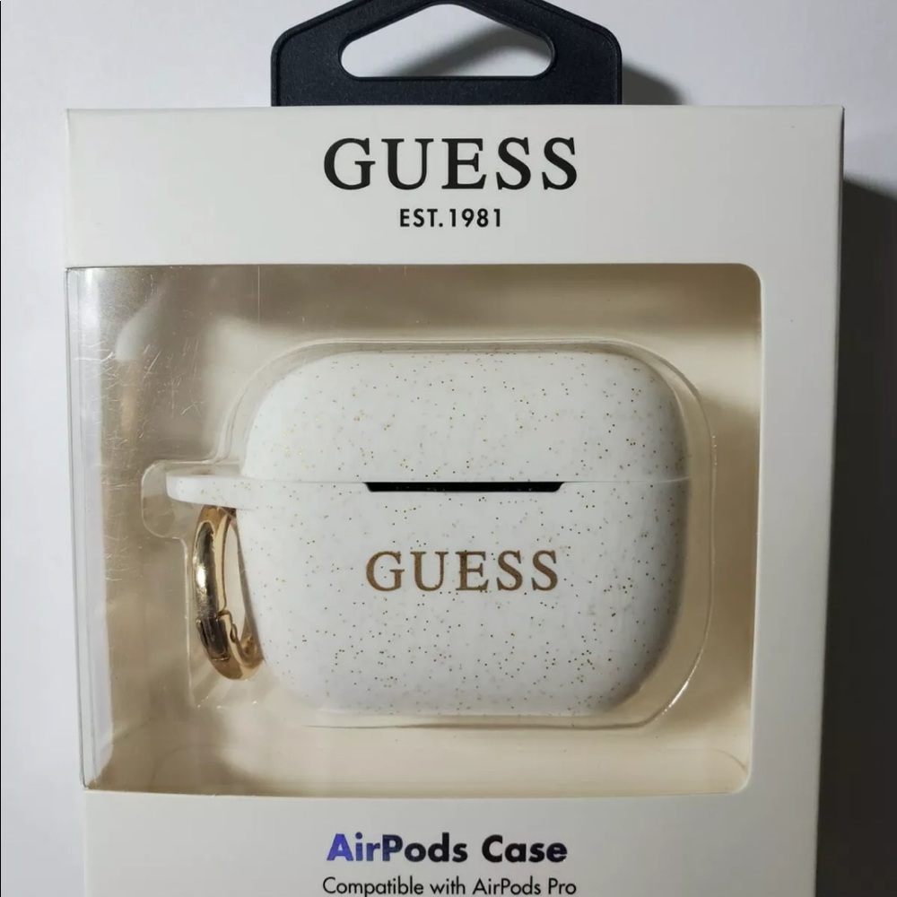 AirPods Pro case.